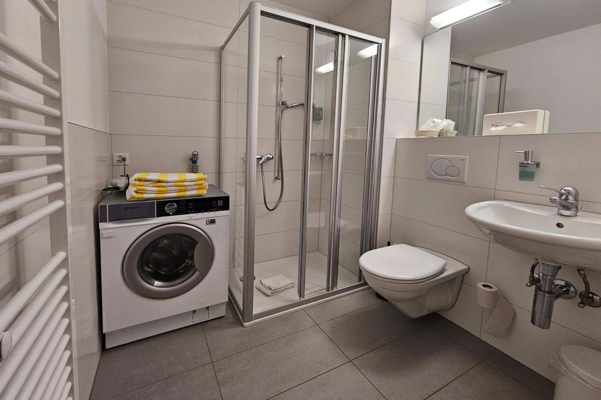 Mörel Badehotel Salina Maris - Wellness & Vintage מראה חיצוני תמונה