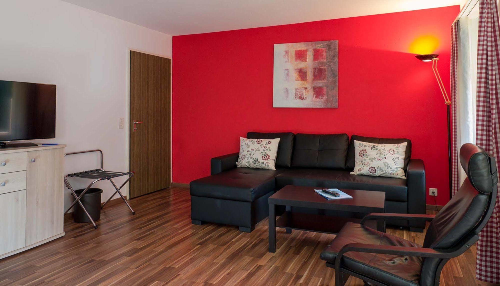 Mörel Badehotel Salina Maris - Wellness & Vintage מראה חיצוני תמונה